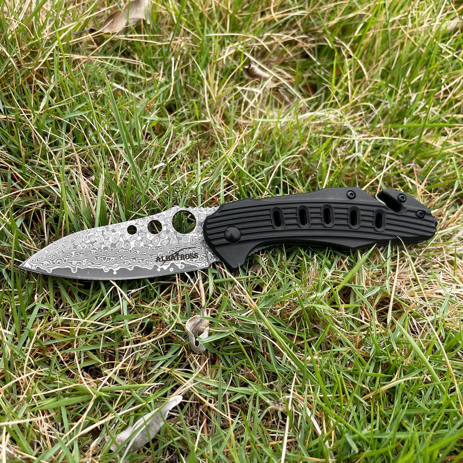 ALBATROSS folding knife for everyday use, modern damascus steel blade pocket knife with Seatbelt Cutter and Glass Breaker, 4" Ultra light to carry